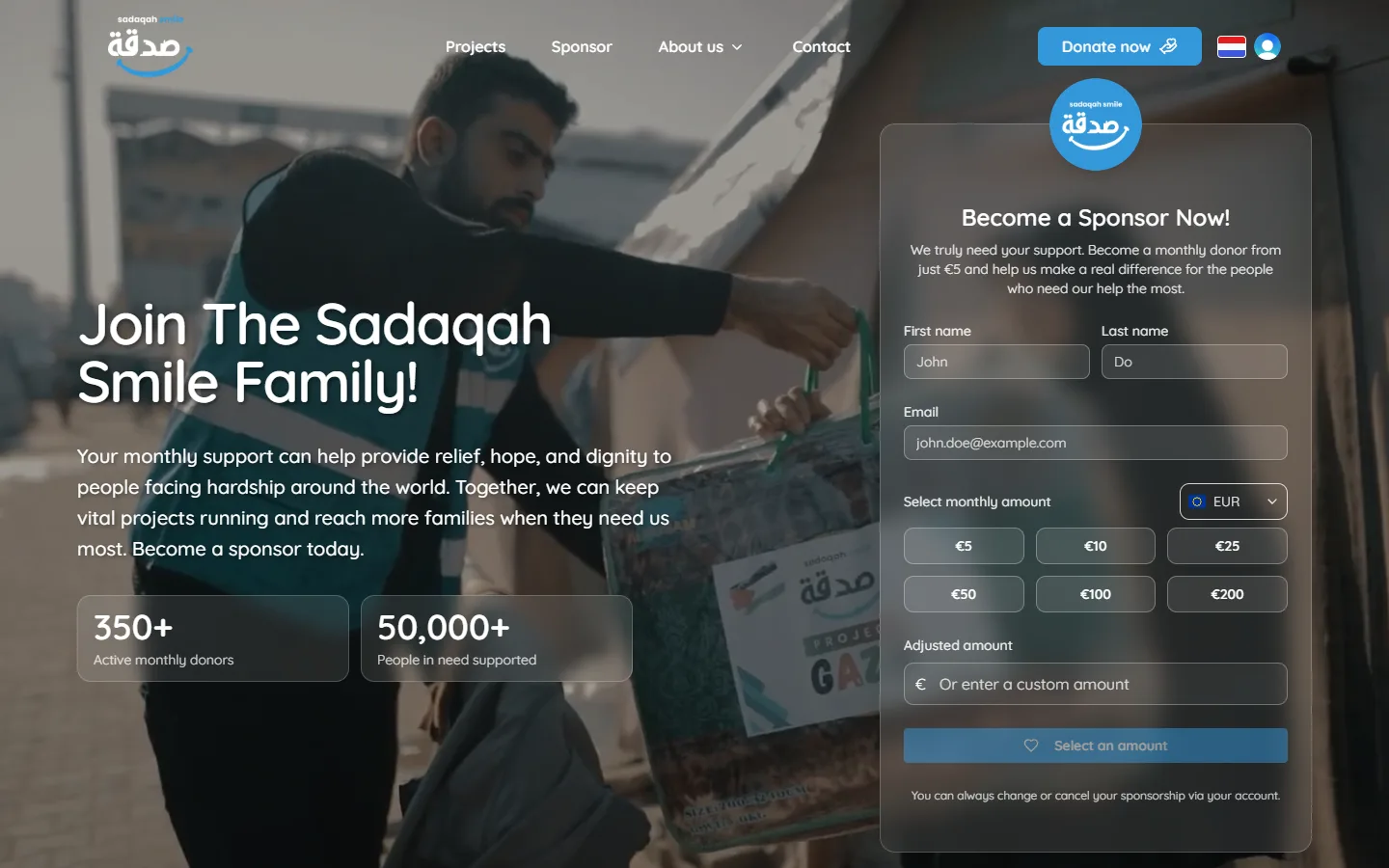 Homepage van Sadaqah Smile, een website die wij hebben ontworpen, gebouwd en hosten